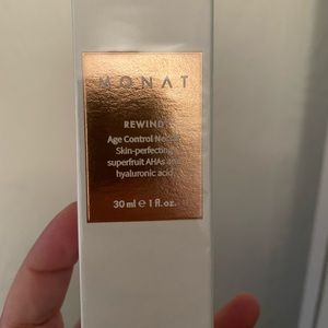 Monat age control nectar